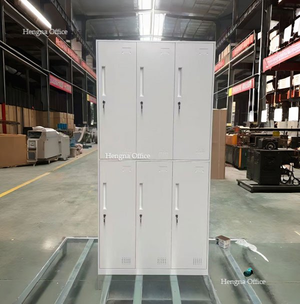 Cold-Rolled Steel Lockers Installed in factory
